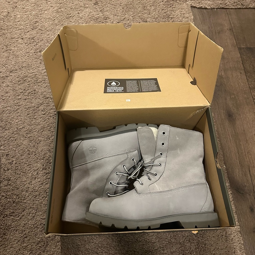 Timberland Gray Fold-Down Boots - Picture 5 of 5